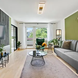 Apart21 Zentrale Design Wohnung, 70qm, Parkplatz, Netflix, Balkon, Nahe Audi Apartment
